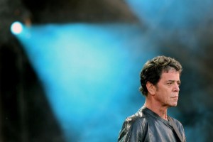 561036-singer-lou-reed-performs-during-the-isle-of-wight-festival
